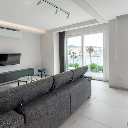 Seafront Luxury St. Paul's Bay