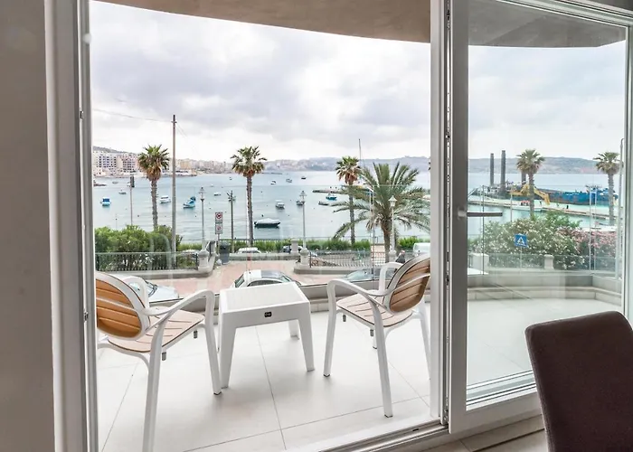 Seafront Luxury * St. Paul's Bay